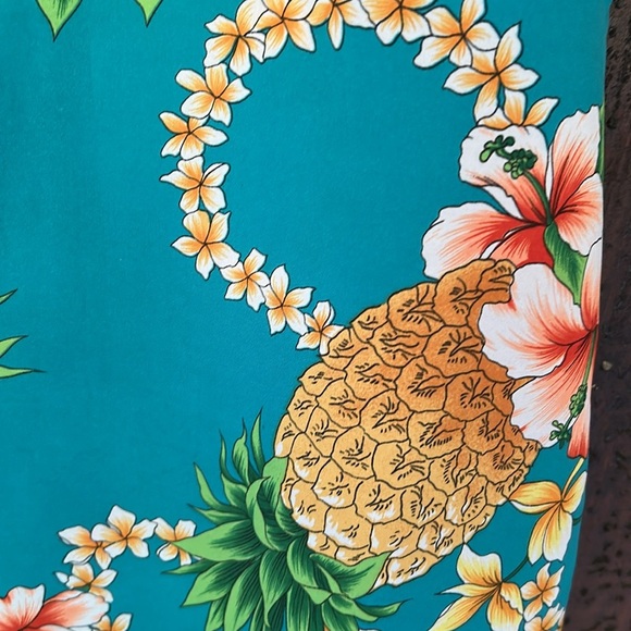 Vintage 70s Hawaiian Aloha Shirt Papaya Leis Pineapple Hibiscus Polyester Medium - Picture 3 of 9